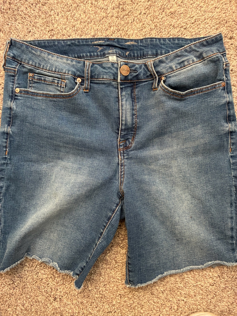 Seven7 Women's sz 16 cut-off look Blue Denim Jean Shorts